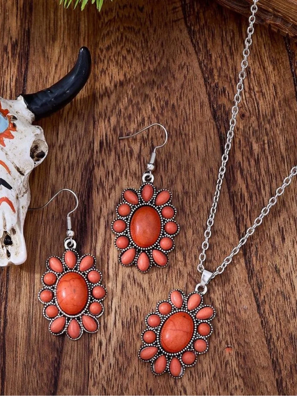 Western Coral Oval Flower Pendant Necklace and Earrings Set